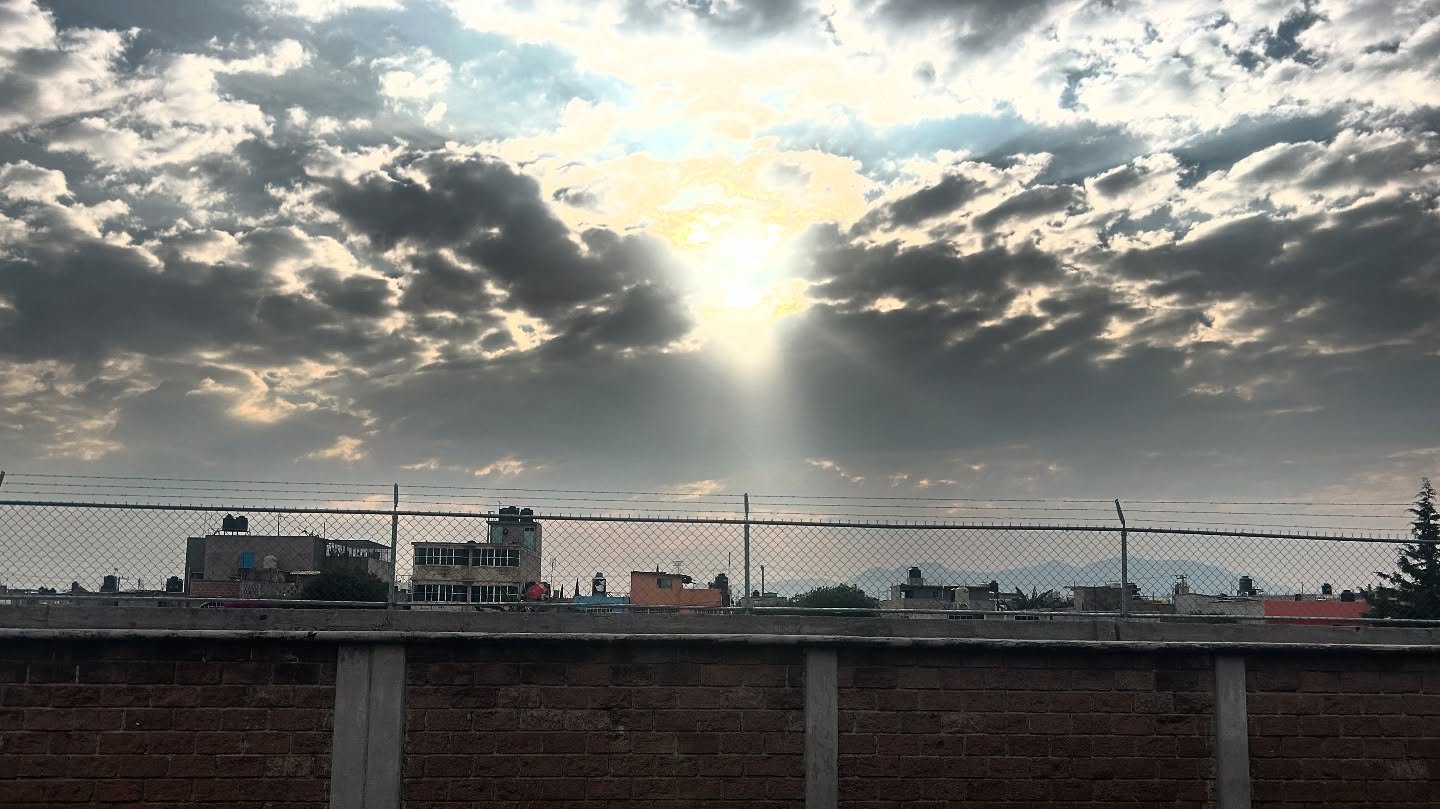 Ciudad amurallada en sus propios prejuicios